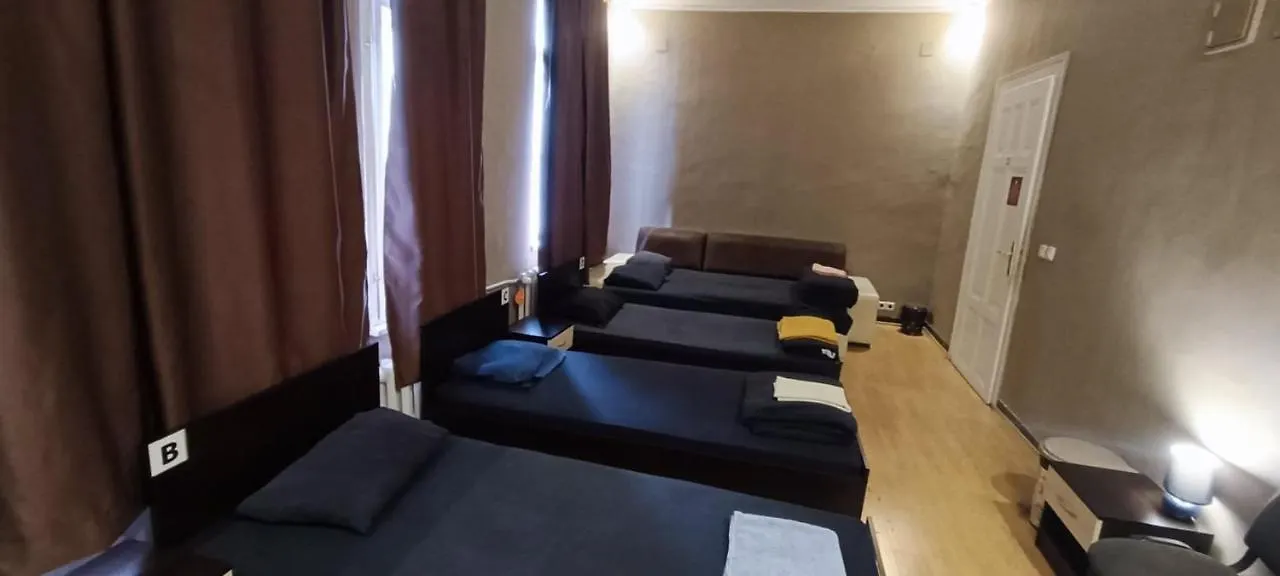 Top Center - Very Comfortable Private Room 소피아 게스트하우스